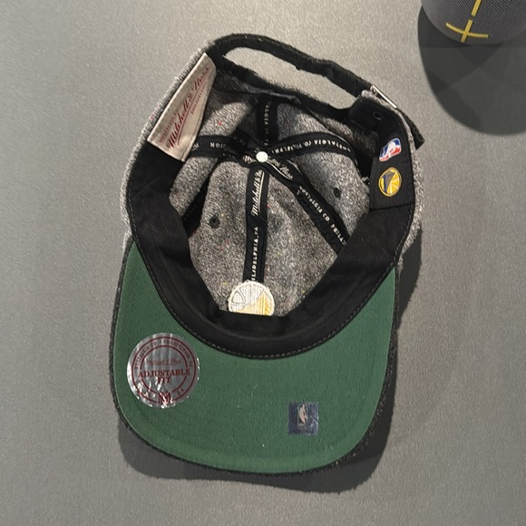 Mitchell & Ness Golden State Warriors Gray & Black Adjustable Hat Cap Wool - Picture 8 of 9